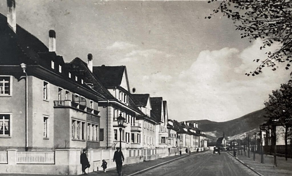 Der Frauenweg ist heute die Weingartenstraße, hier mit dem Blick ab der Brachfeldstraße nach Osten