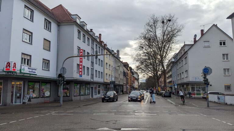 Mehr über den Artikel erfahren Auf der Straße