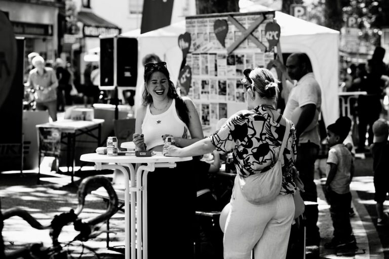 Mehr über den Artikel erfahren Reaktionen auf unser Straßen-Baum-Fest