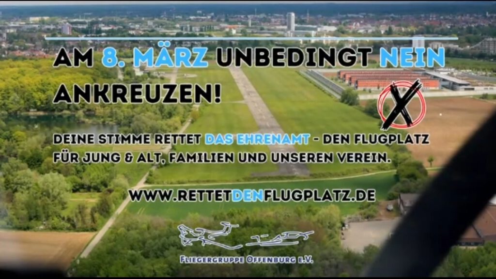 Luftaufnahme eines Flugplatzes mit fettgedrucktem Text, der die Menschen auffordert, am 8. März mit Nein zu stimmen. Zusätzlicher Text wirbt für den Erhalt des Flugplatzes für die Gemeinde und bietet einen Link zur Website.